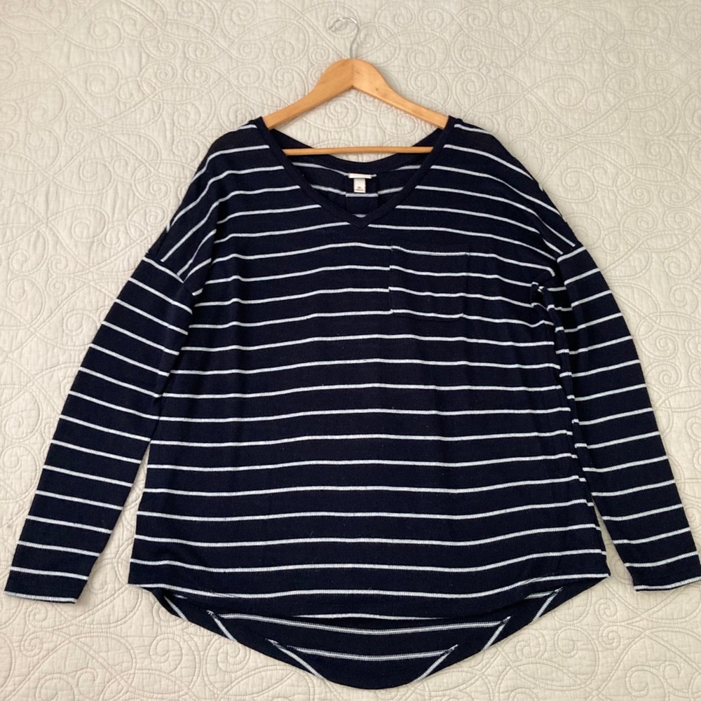 Merona flowy lightweight v-neck sweater